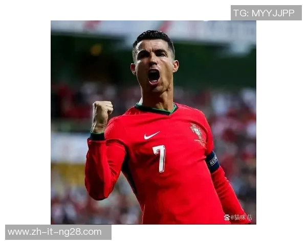 《足球百大球星全景回顾与历史影响力深度解析》